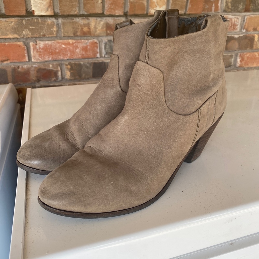 Sam Edelman Nubuck Leather Booties Olive, Brown Size 7.5 women's